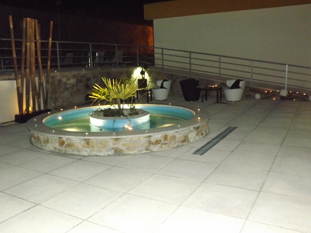 Hotel Do Vale Aguiar da Beira Bagian luar foto